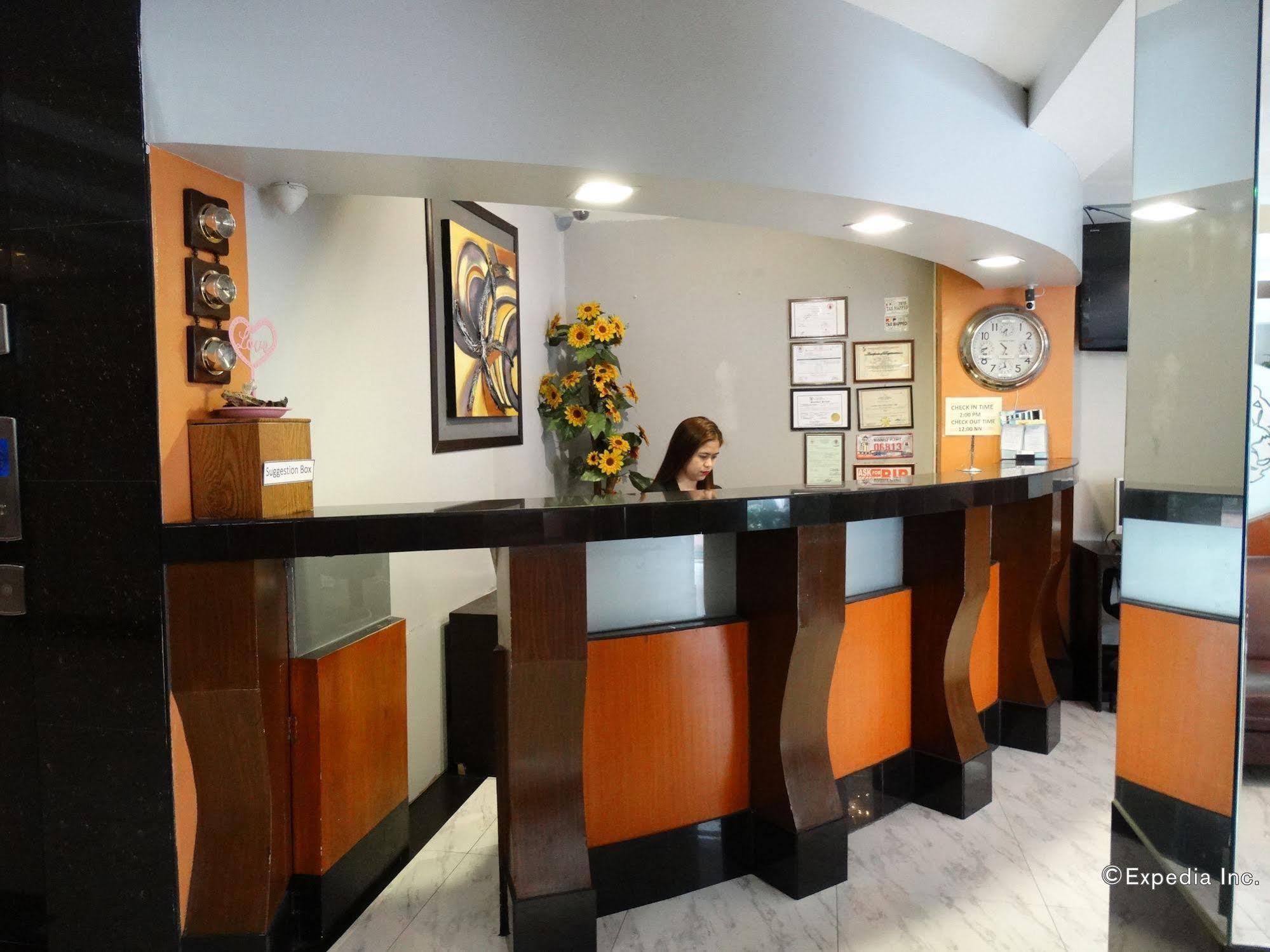 西尔弗欧克斯套房酒店 马尼拉 外观 照片