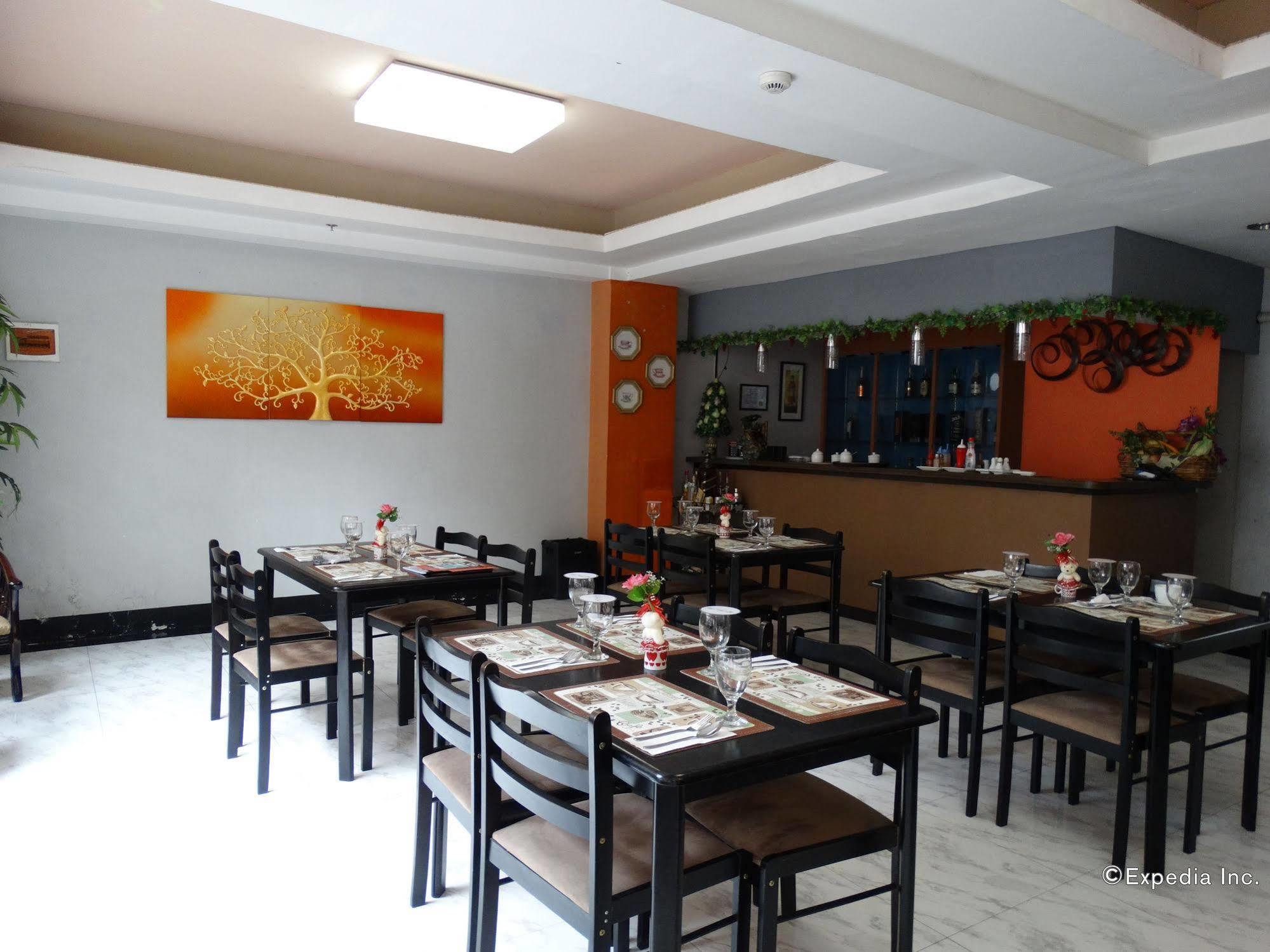 西尔弗欧克斯套房酒店 马尼拉 外观 照片